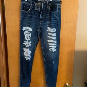 Distresses super stretch jeans